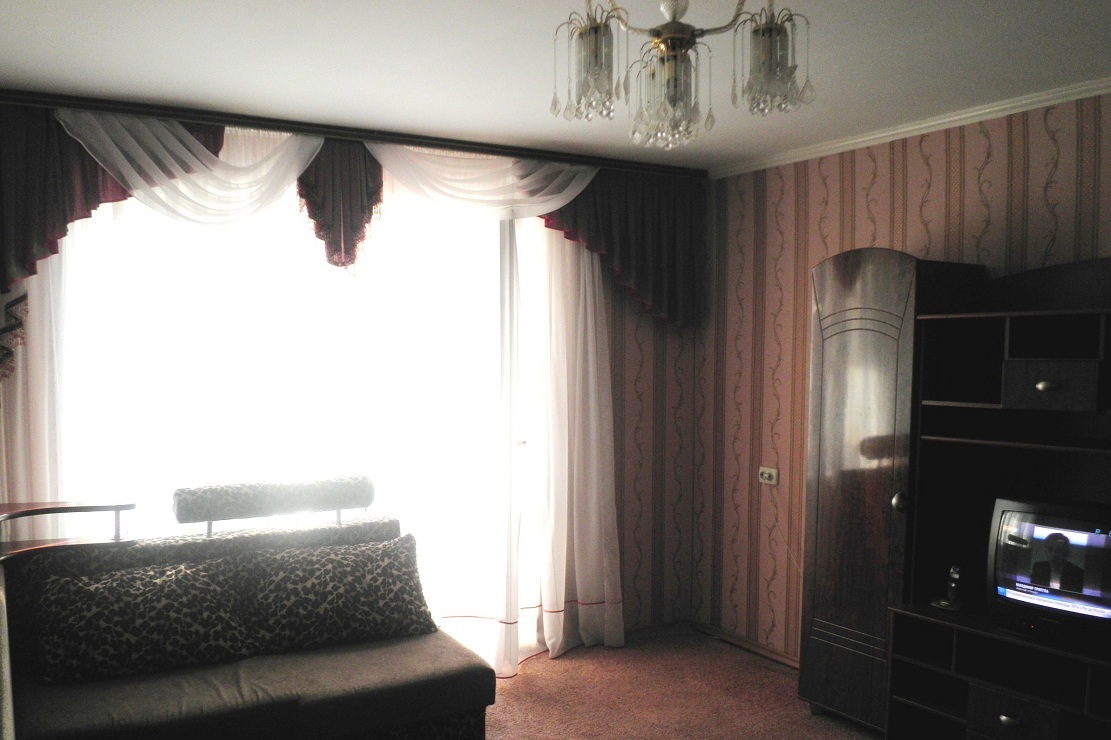Оренда 3-кімнатної квартири 70 м², Смілянська вул., 2