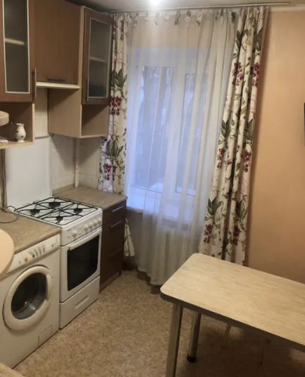 Продажа 2-комнатной квартиры 46 м², Космонавтов ул., 18