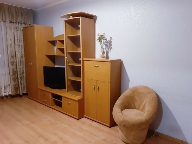 Продажа 3-комнатной квартиры 46 м², Валентиновская ул., 27Б