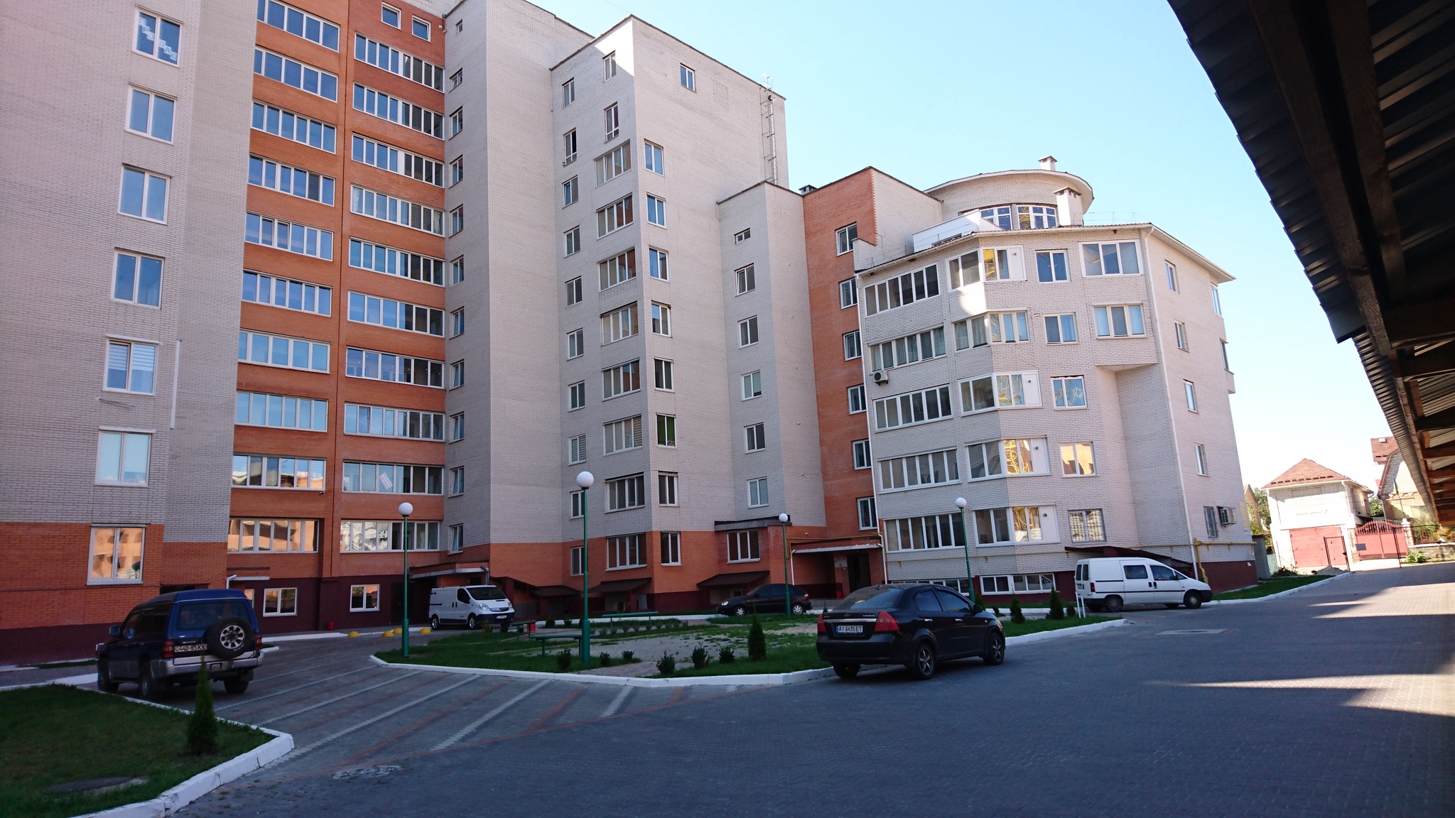 Продаж 3-кімнатної квартири 170 м², Запорожська вул., 48