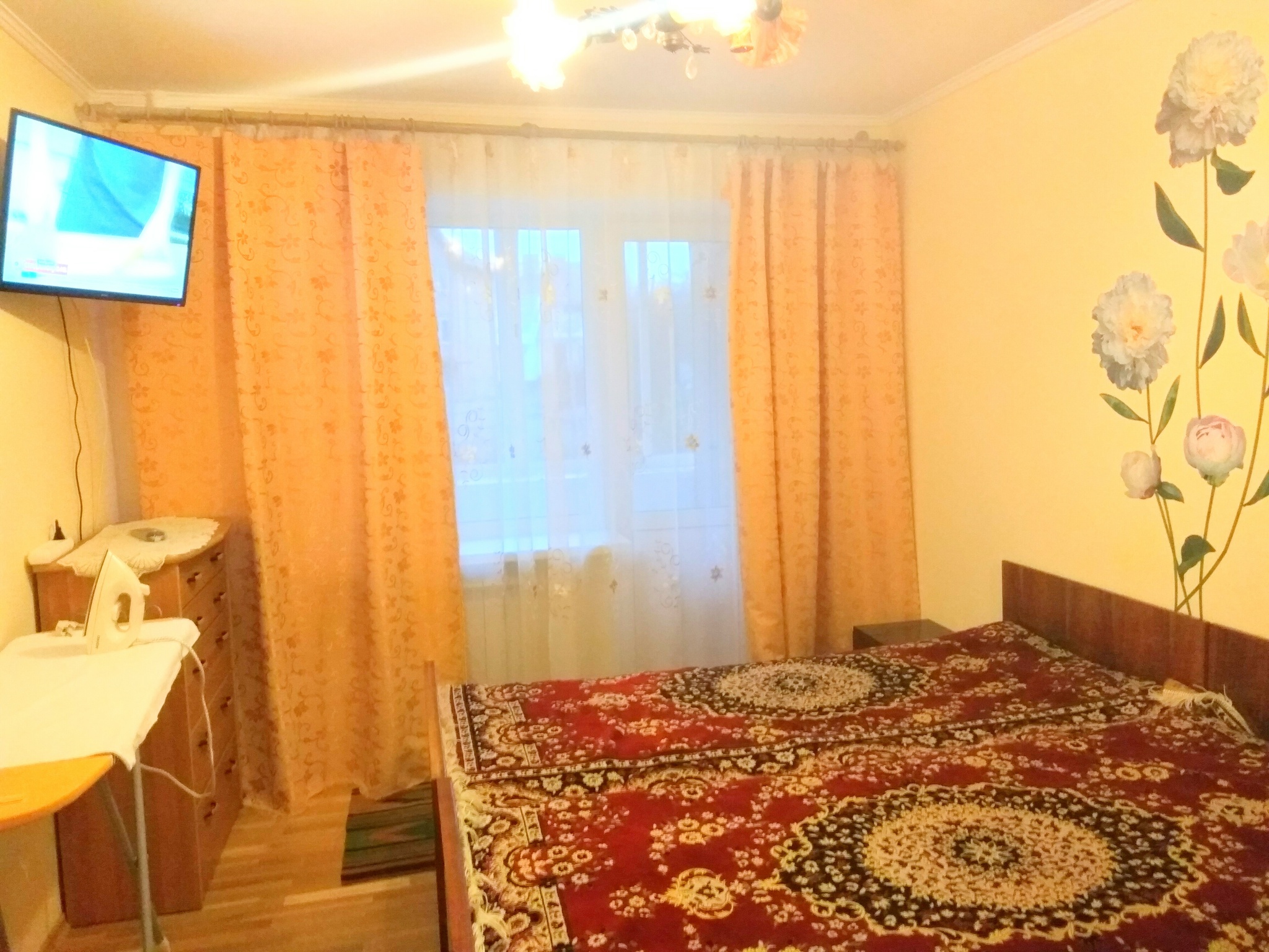 2-кімнатна квартира подобово 54 м², Володимира Івасюка вул., 1
