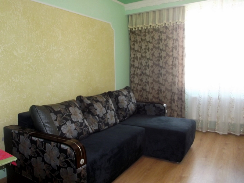 2-кімнатна квартира подобово 62 м², Помирецька вул., 9