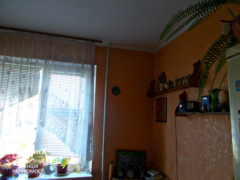 Продаж 3-кімнатної квартири 70 м², Рибна вул., 8