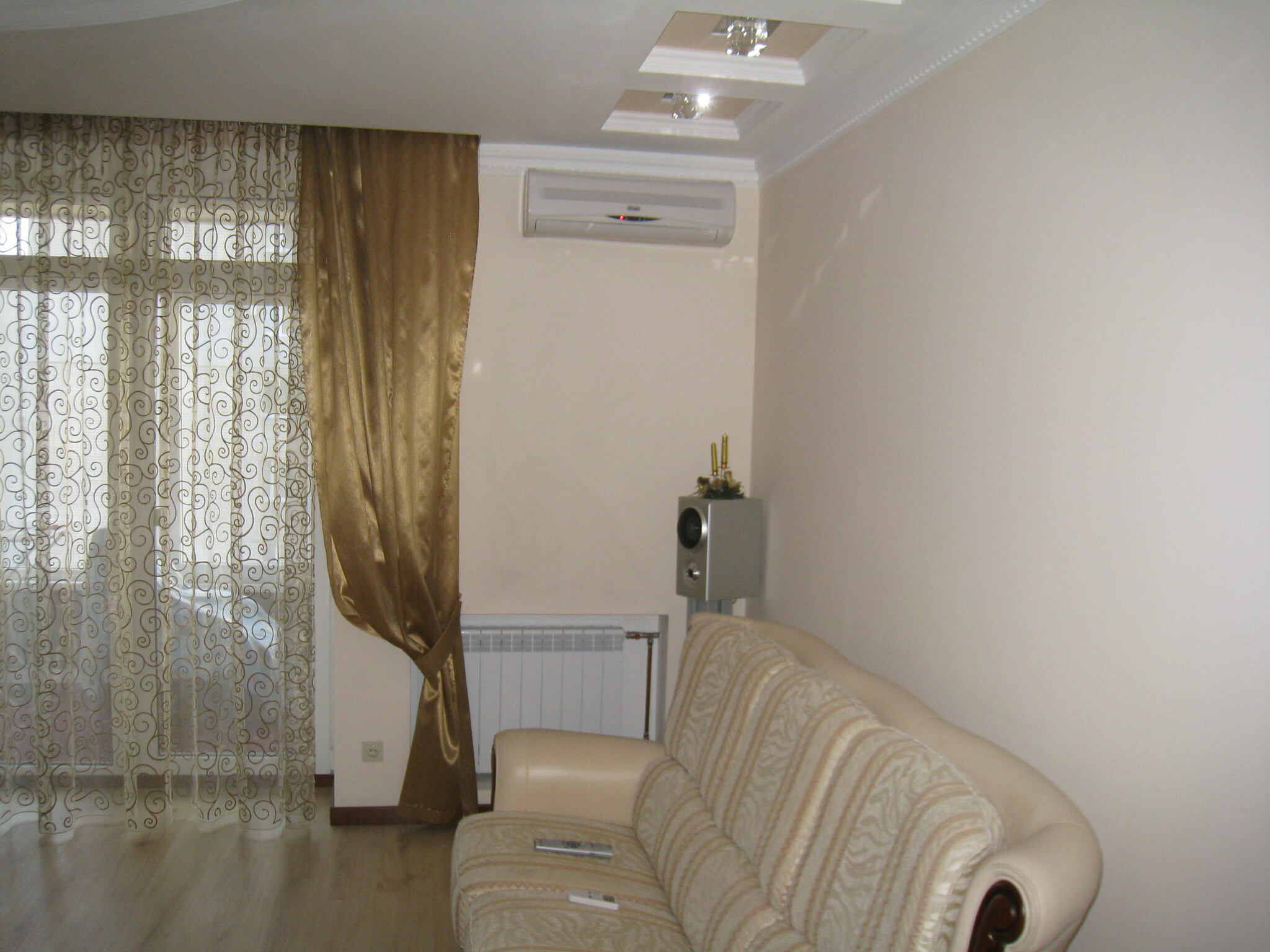 Продаж 3-кімнатної квартири 115 м², Робітнича вул., 148