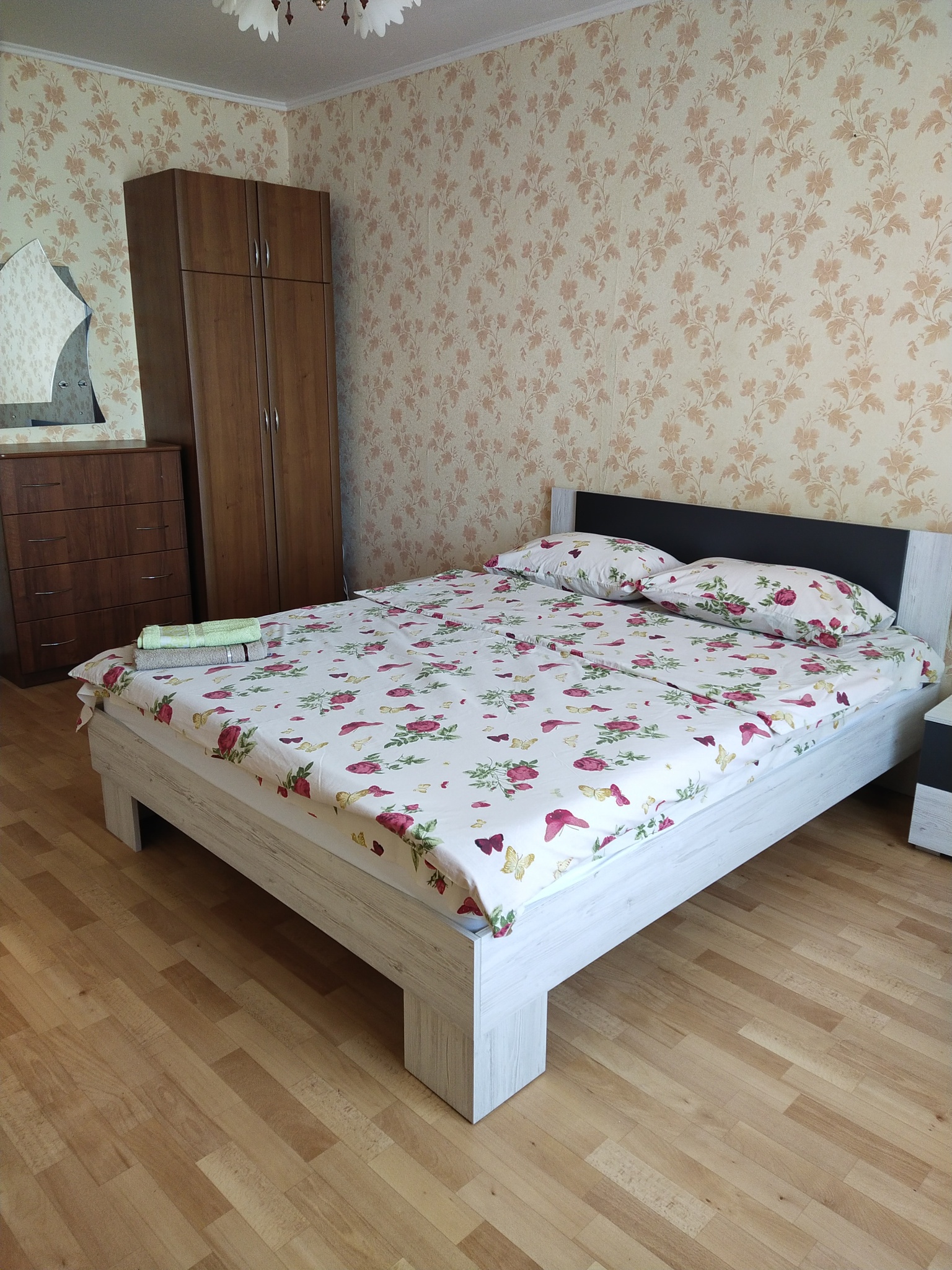 2-комнатная квартира посуточно 65 м², Марины Цветаевой ул., 3