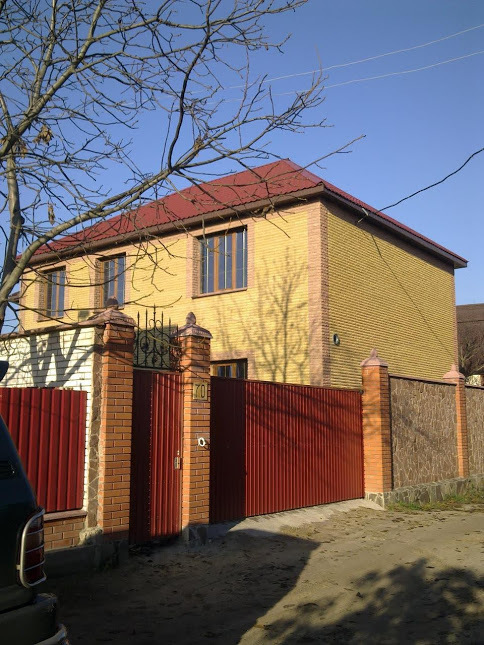 Продаж будинку 240 м², 105-а Садова вул.