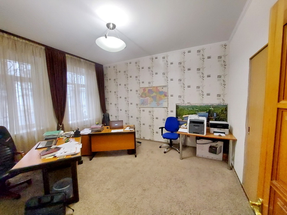 Продажа 2-комнатной квартиры 75 м², Академика Богомольца ул.