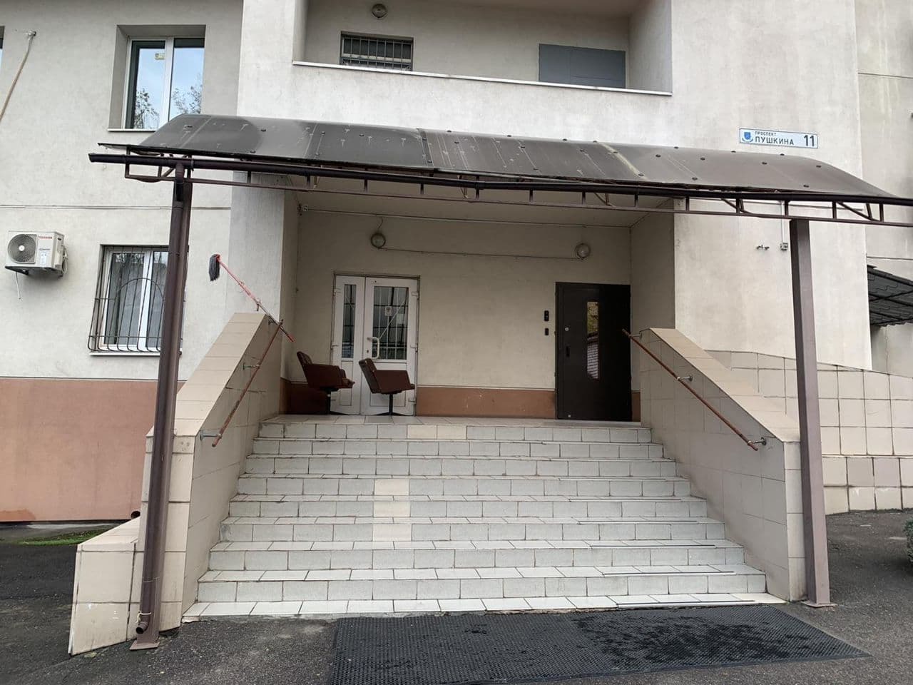 Продажа 3-комнатной квартиры 70 м², Кучеревского бул.