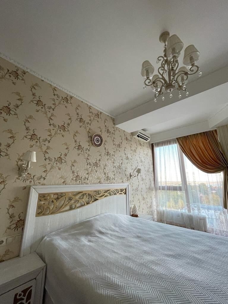 Продажа 4-комнатной квартиры 109 м², Гагарина просп.