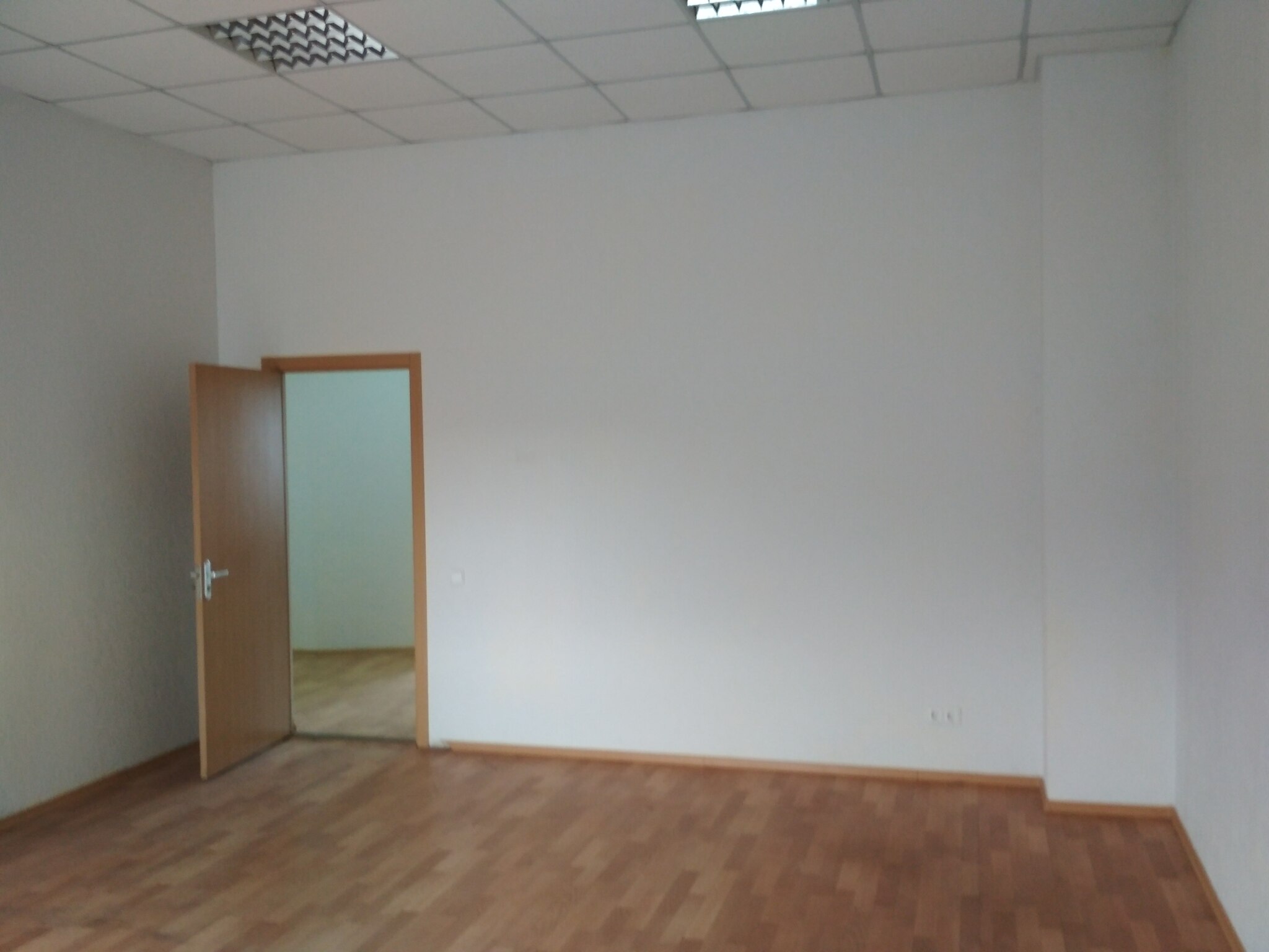 Оренда офісу 125 м², Дегтярівська вул., 25А К1