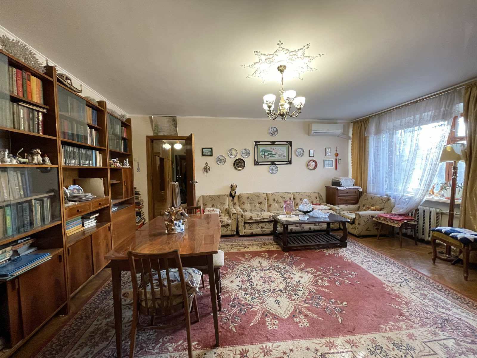 Продажа 3-комнатной квартиры 75 м², Академика Королева ул., 2