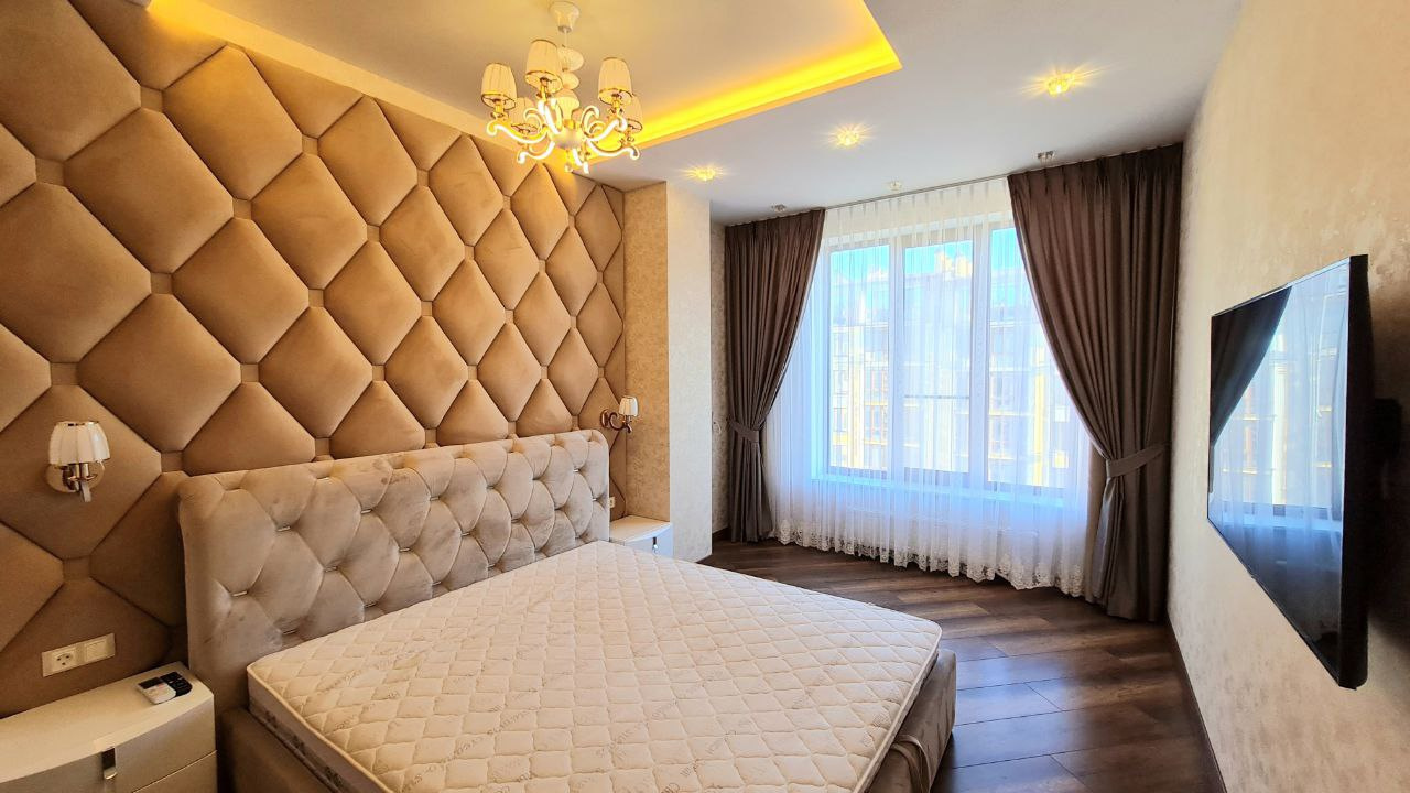 Продажа 2-комнатной квартиры 85.3 м², Дача Ковалевского ул., 121