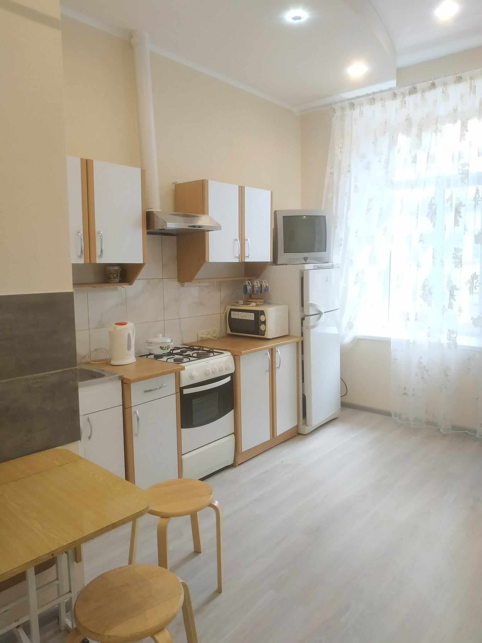 1-комнатная квартира посуточно 30 м², Базарная ул., 57