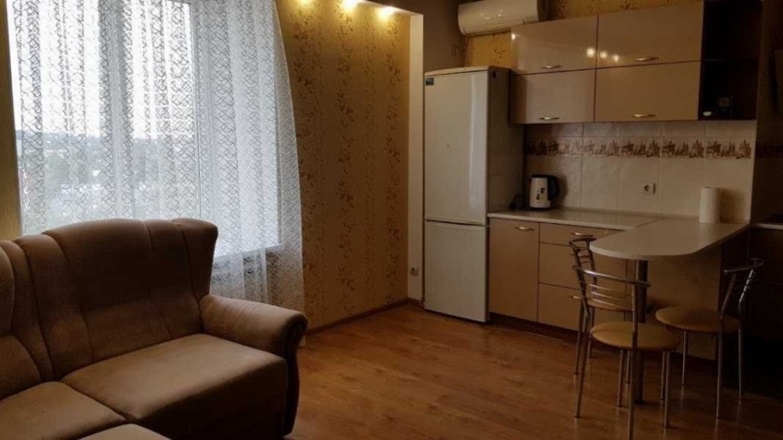 Аренда 3-комнатной квартиры 67 м², Александра Поля просп.