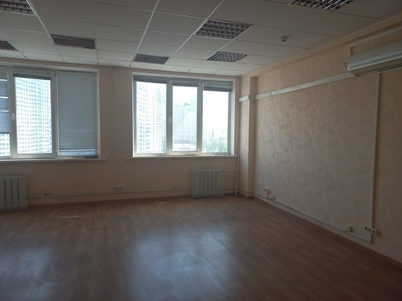 Аренда офиса 105 м², Евгения Сверстюка ул.