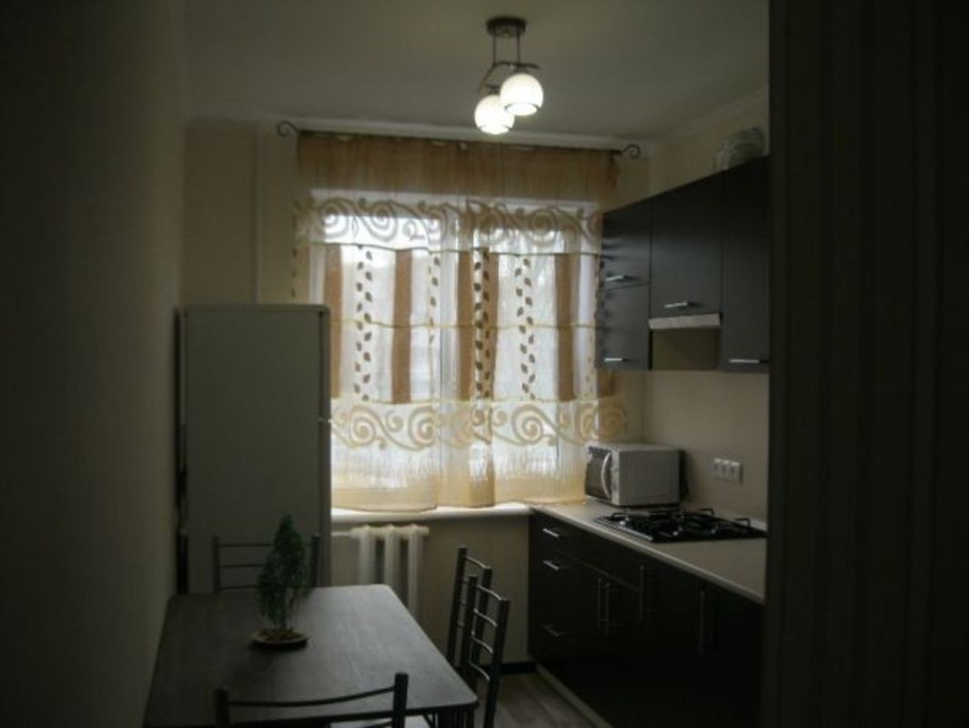 Аренда 2-комнатной квартиры 55 м², Донецкое шоссе