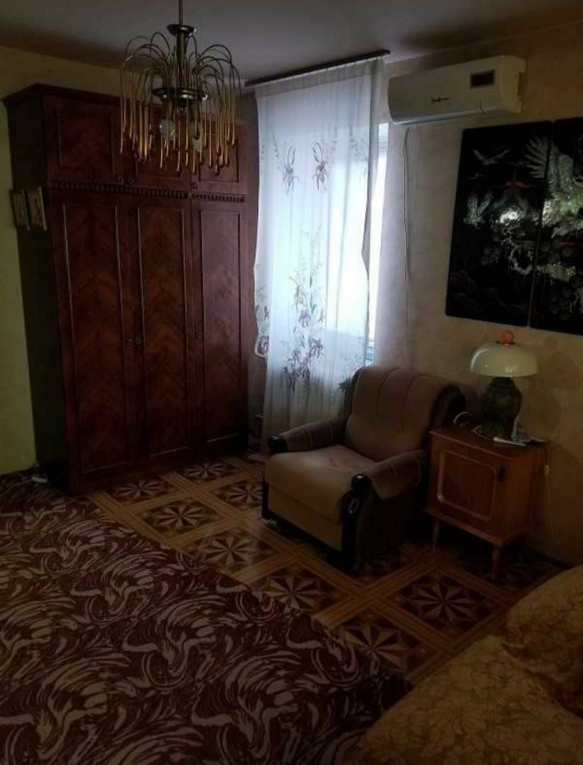 Продажа 3-комнатной квартиры 72 м², Кримська