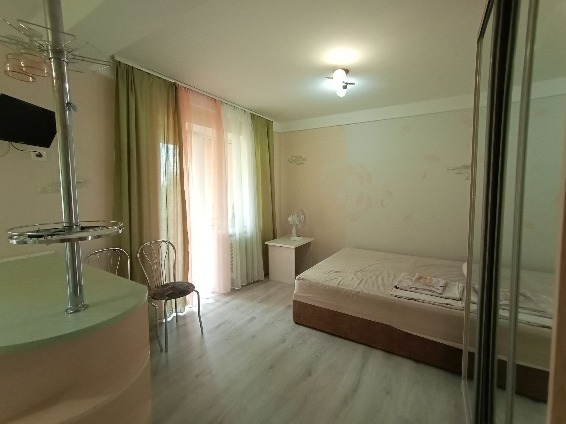 1-комнатная квартира посуточно 28 м², Маршала Малиновского ул., 32Б