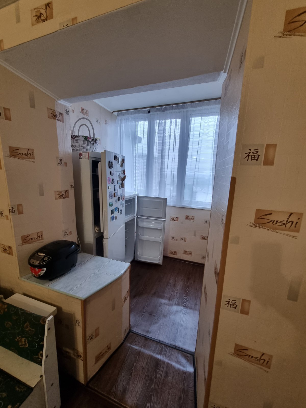 Продажа 4-комнатной квартиры 110 м², Азербайджанская ул.