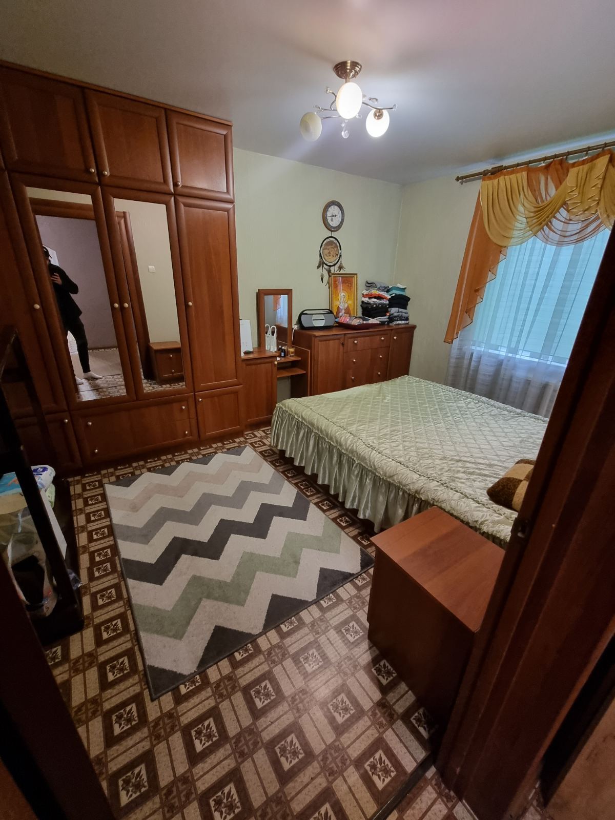 Продажа 4-комнатной квартиры 110 м², Азербайджанская ул.