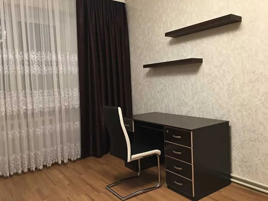 Аренда 3-комнатной квартиры 115 м², Анны Ахматовой ул., 13Д