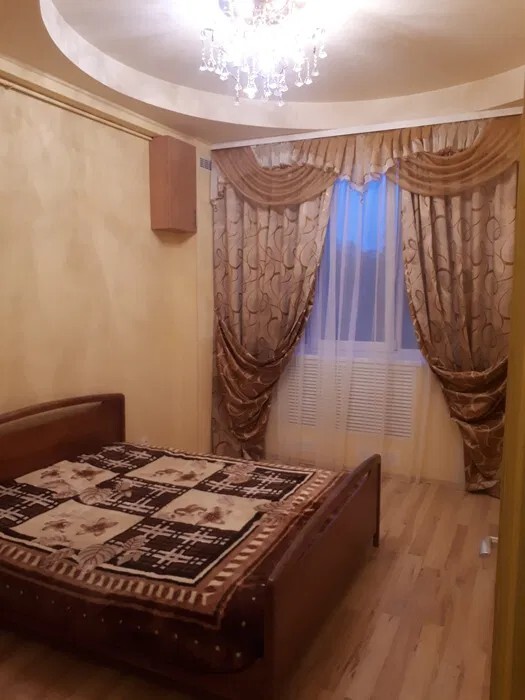Аренда 2-комнатной квартиры 56 м², Маршала Бажанова ул., Рыбалко ул., 56