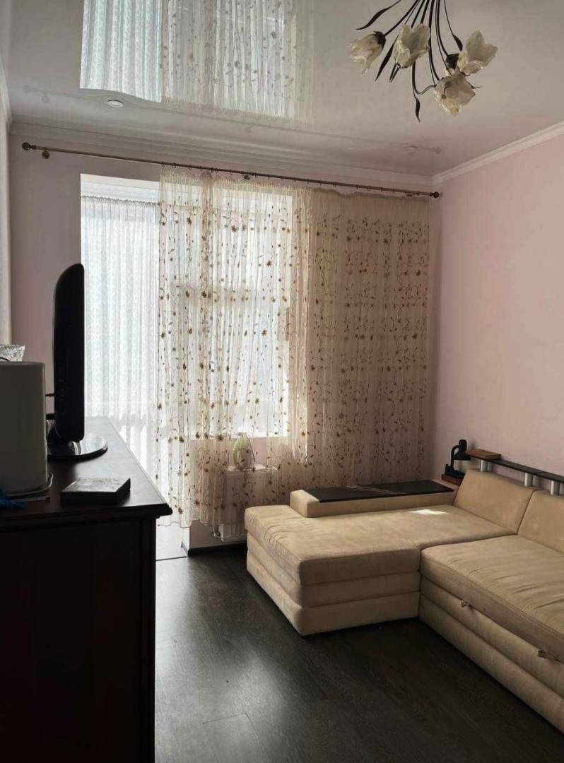 Продажа 1-комнатной квартиры 44 м², Жемчужная ул.