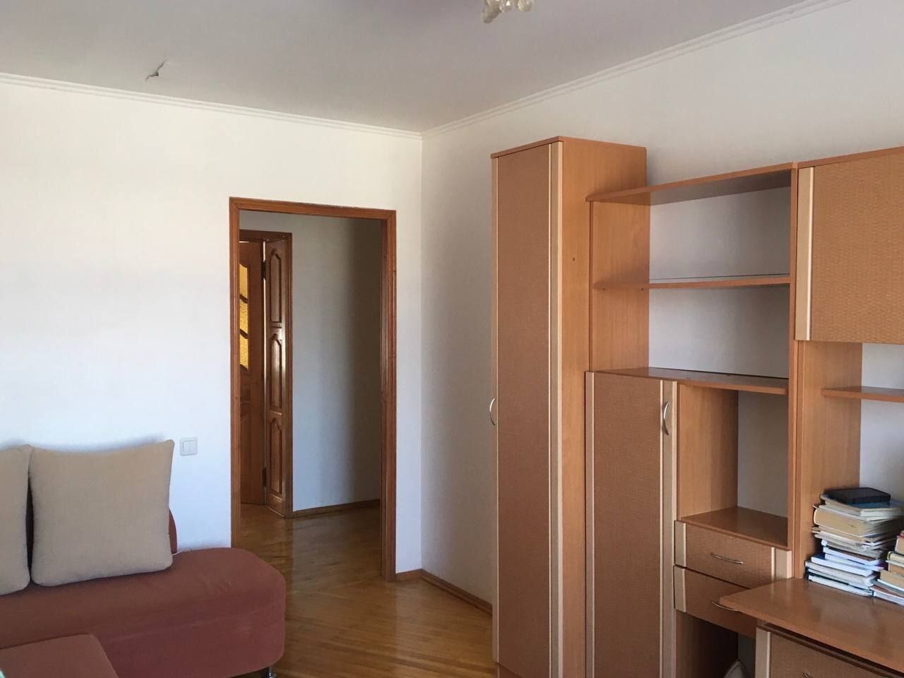 Аренда 3-комнатной квартиры 80 м², Прибужская ул.