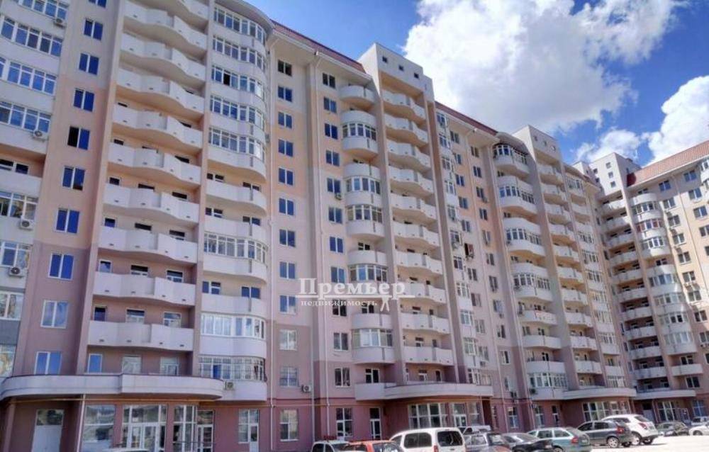 Продажа 2-комнатной квартиры 77 м², Малиновского Маршала ул.