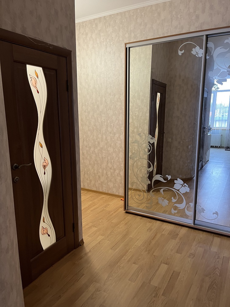 Продаж 2-кімнатної квартири 62 м², Середня вул., 24 К3