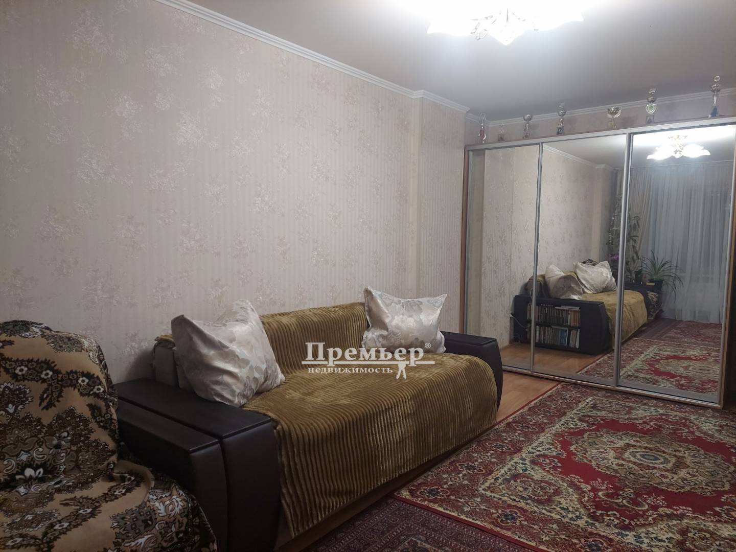 Продажа 1-комнатной квартиры 40 м², Массив Радужный ул.