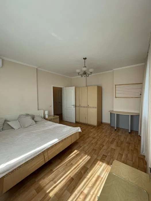 Аренда 3-комнатной квартиры 101 м², Анны Ахматовой ул., 45