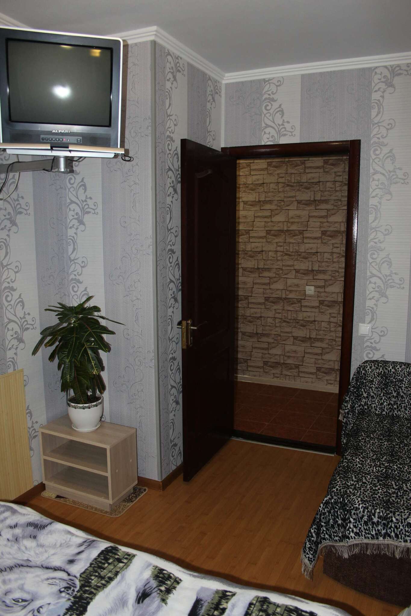 2-комнатная квартира посуточно 57 м², Острожского ул., 23