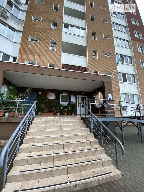 Продажа 2-комнатной квартиры 67 м², Милославская ул., 16