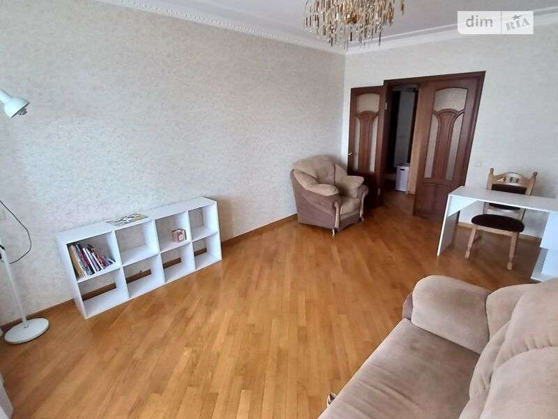 Оренда 4-кімнатної квартири 87 м², Академіка Єфремова вул.