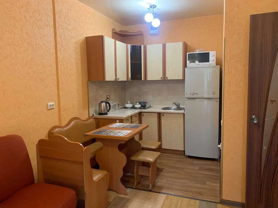 Аренда 1-комнатной квартиры 41 м², Регенераторная ул.