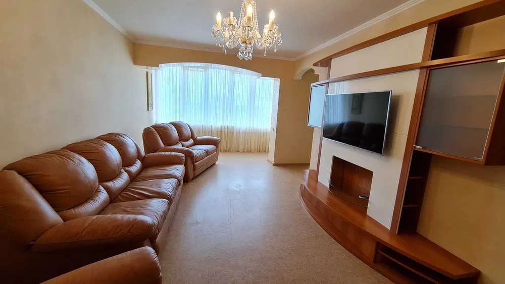 Продажа 2-комнатной квартиры 63 м², Михаила Омельяновича-Павленко ул.