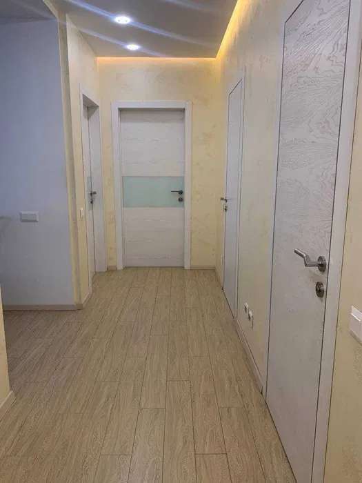Аренда 2-комнатной квартиры 68 м², Драгоманова ул., 2А