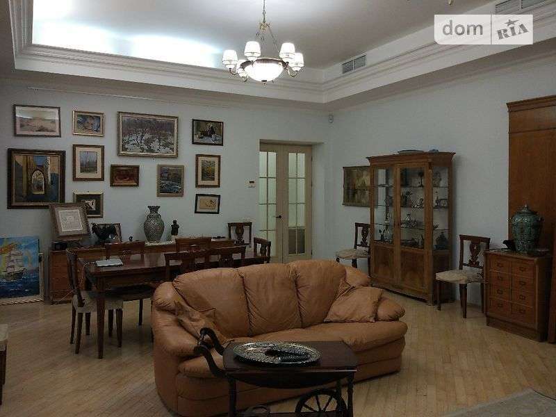 Продаж квартири з вільним плануванням 225 м², Левандовська вул.