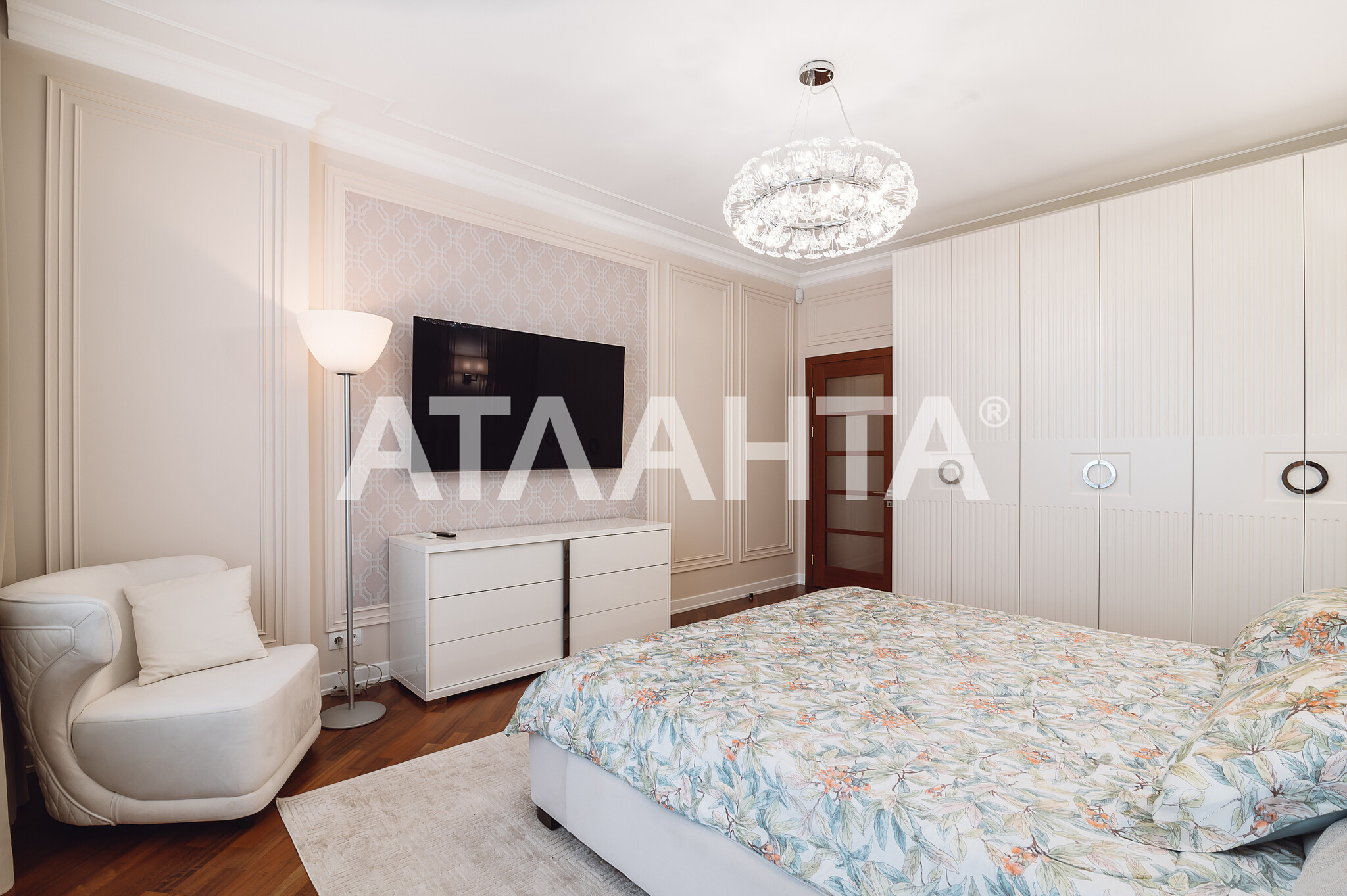 Продажа 2-комнатной квартиры 107 м², Мукачевский пер.