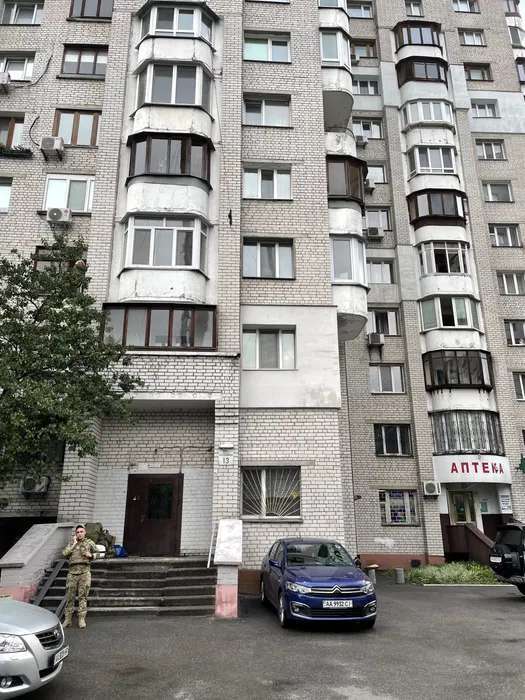 Продажа 3-комнатной квартиры 74 м², Михаила Котельникова ул., 13