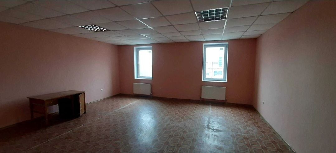 Оренда офісу 150 м², Миру вул.