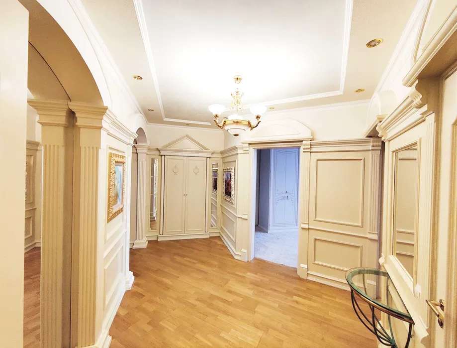 Продажа 3-комнатной квартиры 103 м², Большая Житомирская ул.