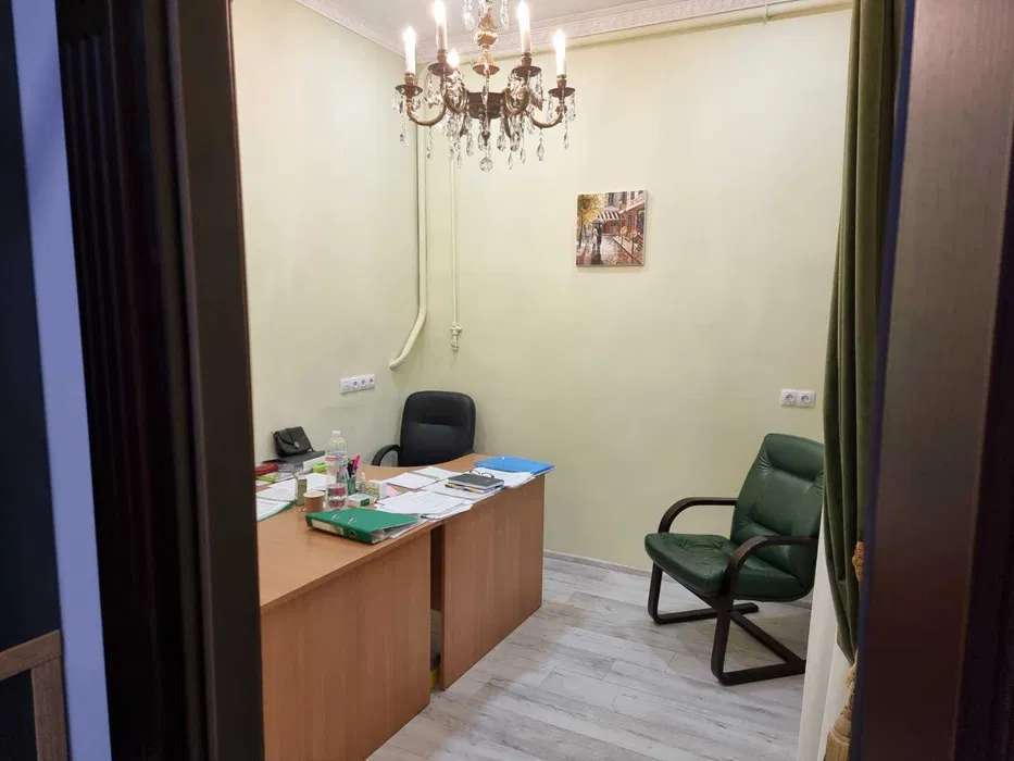 Продажа 2-комнатной квартиры 60 м², Саксаганского ул., 131А