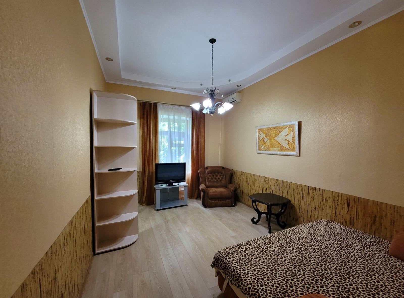 2-комнатная квартира посуточно 80 м²