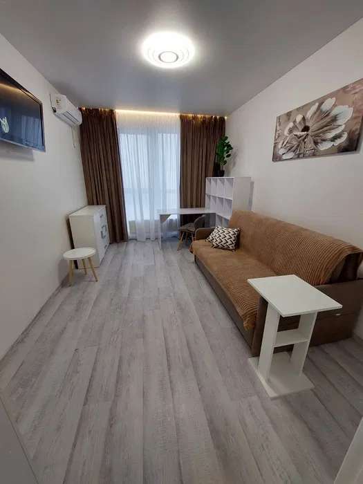 Аренда 3-комнатной квартиры 77 м², Ревуцкого ул.