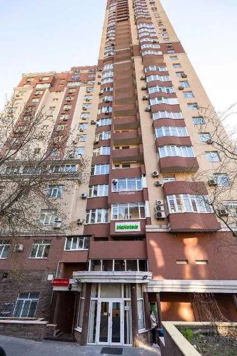 Продажа 1-комнатной квартиры 36 м², Жилянская ул., 118