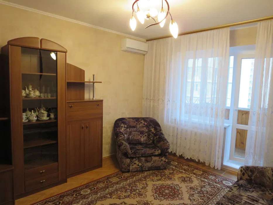 Аренда 2-комнатной квартиры 50 м², Ревуцкого ул., 34