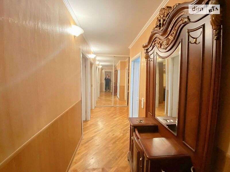 Продажа 3-комнатной квартиры 71 м², Андрея Малышко ул., 25
