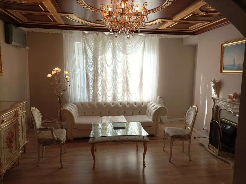 Продажа 2-комнатной квартиры 77 м², Тургеневская ул.